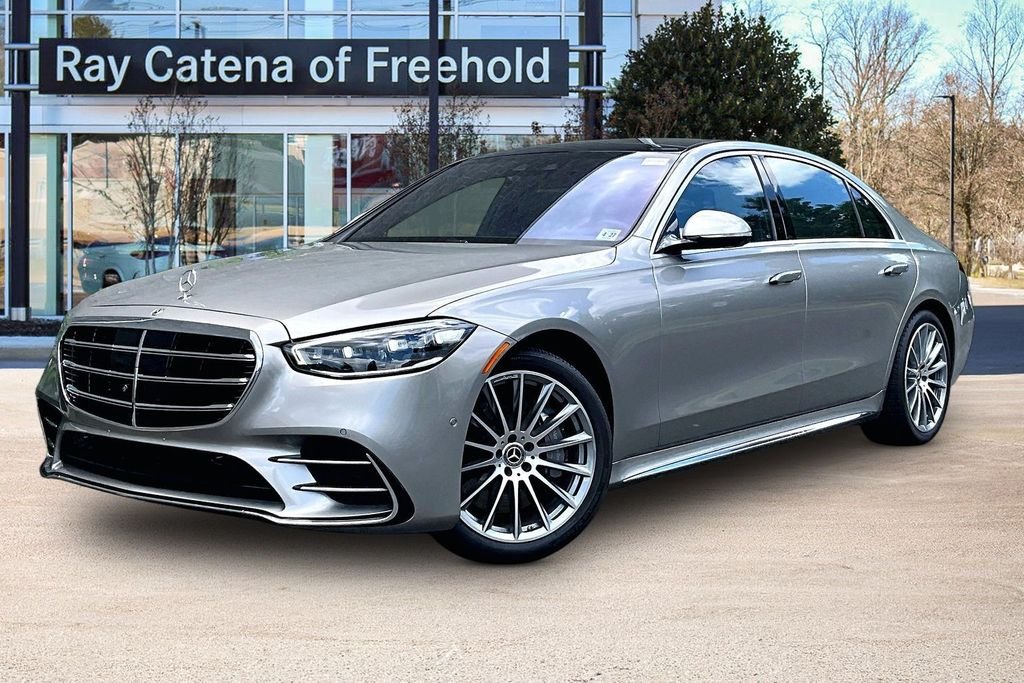 Certified Used 2022 Silver Mercedes-Benz S 580 image 1