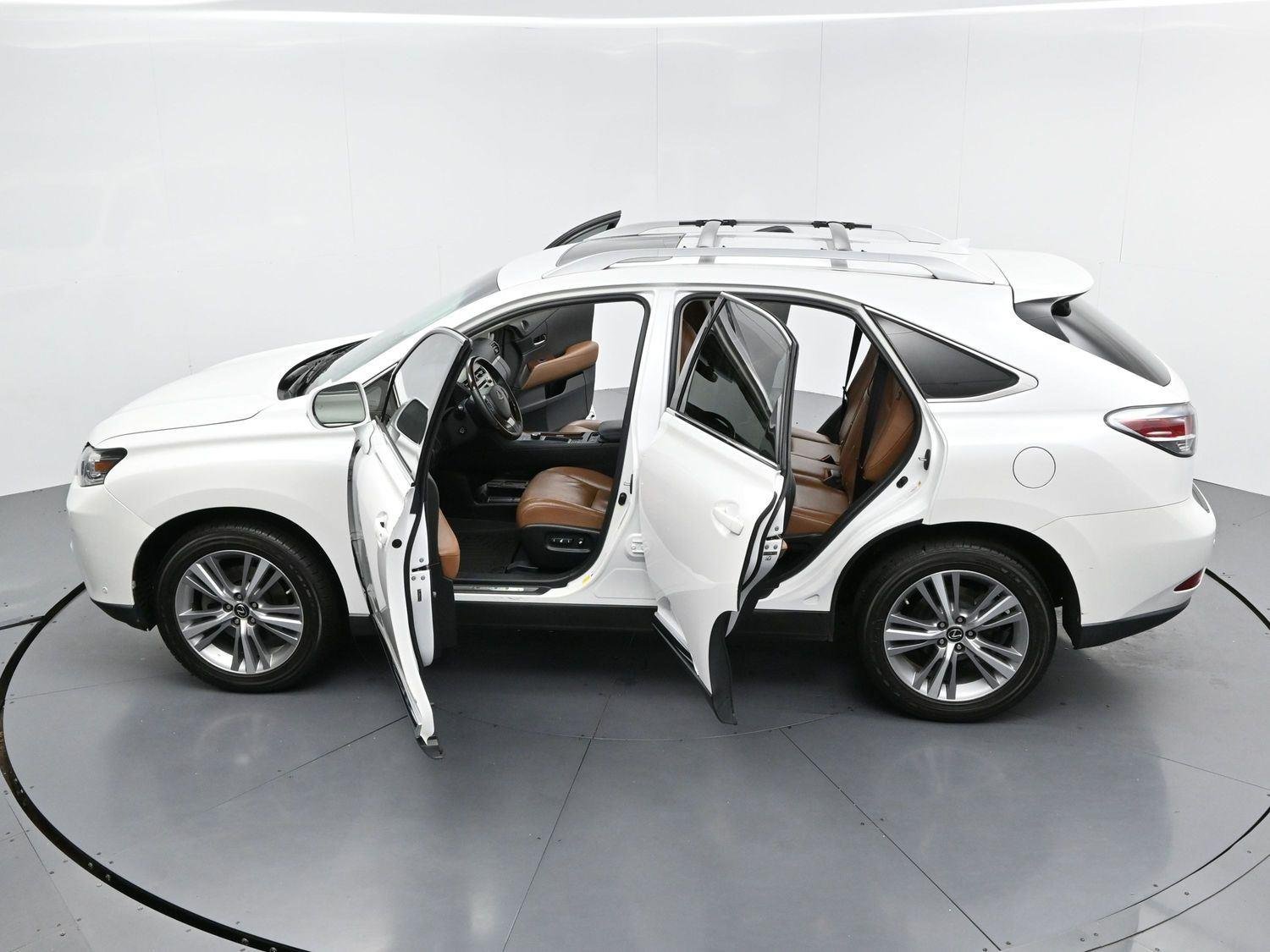 Used 2015 Starfire Pearl Lexus Base image 38