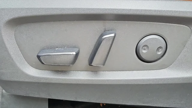 Used 2022 Boulder Gray Pearl Nissan Platinum image 49