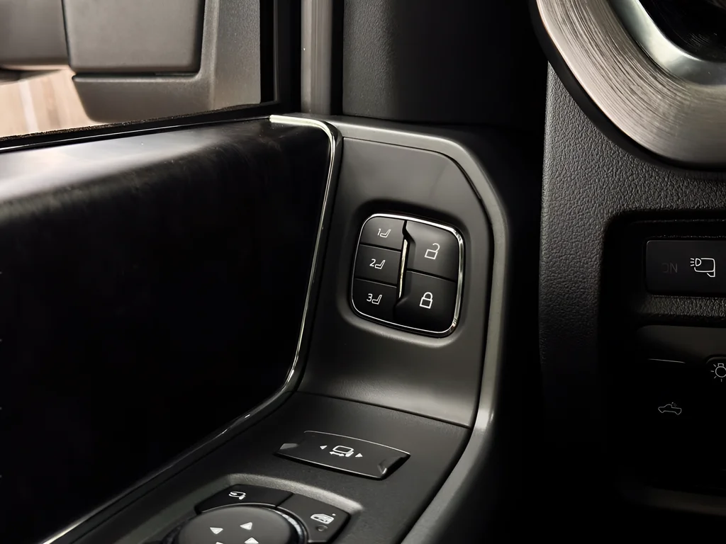Used 2023 Black Ford Lariat image 18