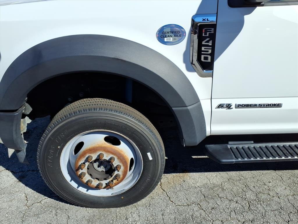 2019 Ford F-450 Super Duty Chassis Cab XL - Photo 9