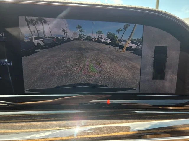 Used 2023 White Cadillac Premium Luxury image 25