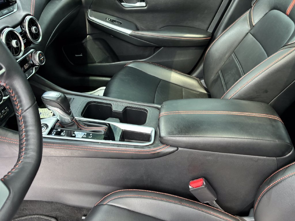 Used 2024 White Nissan SR image 16