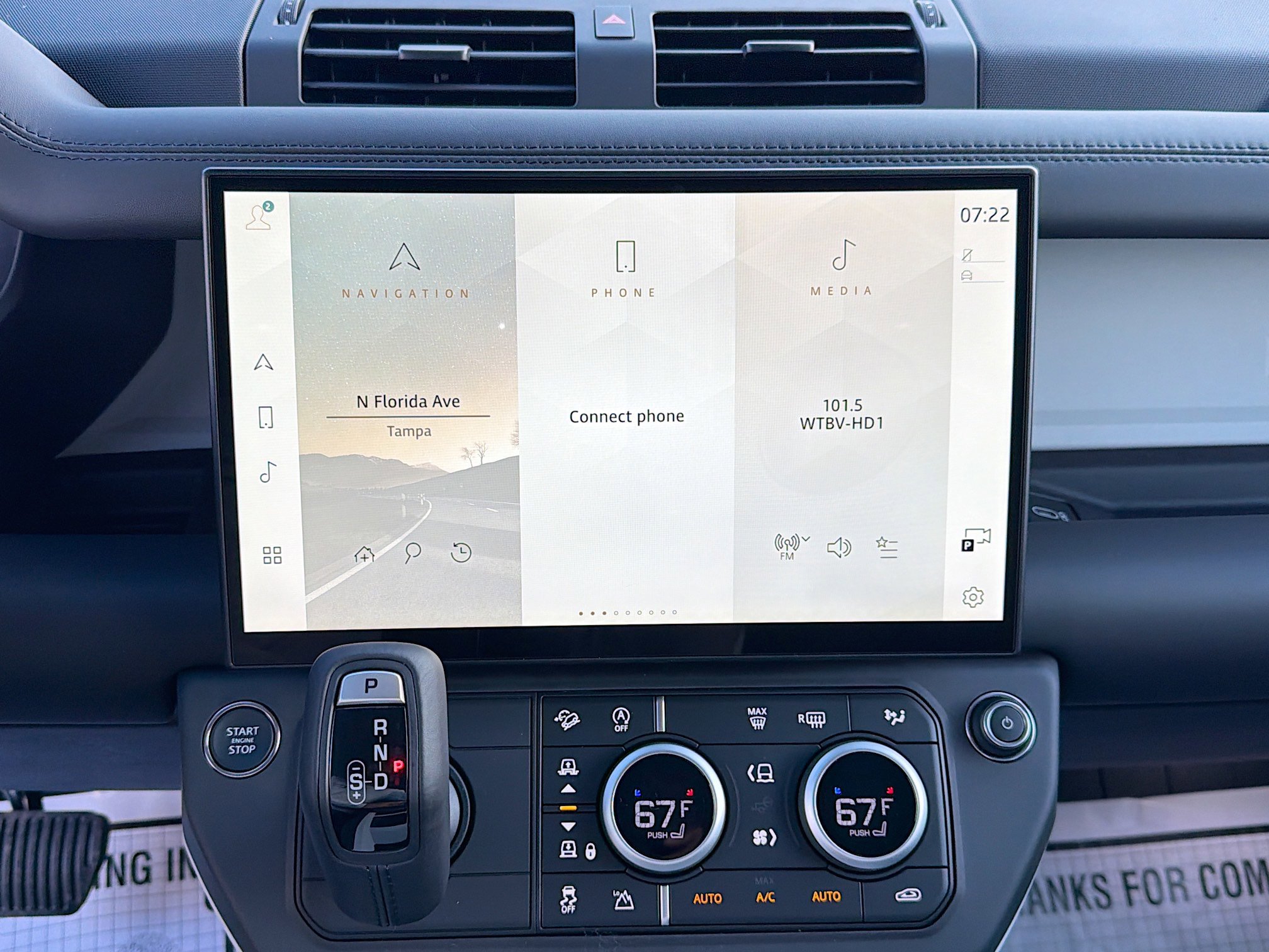 New 2026 Fuji White Land Rover X-Dynamic SE image 29