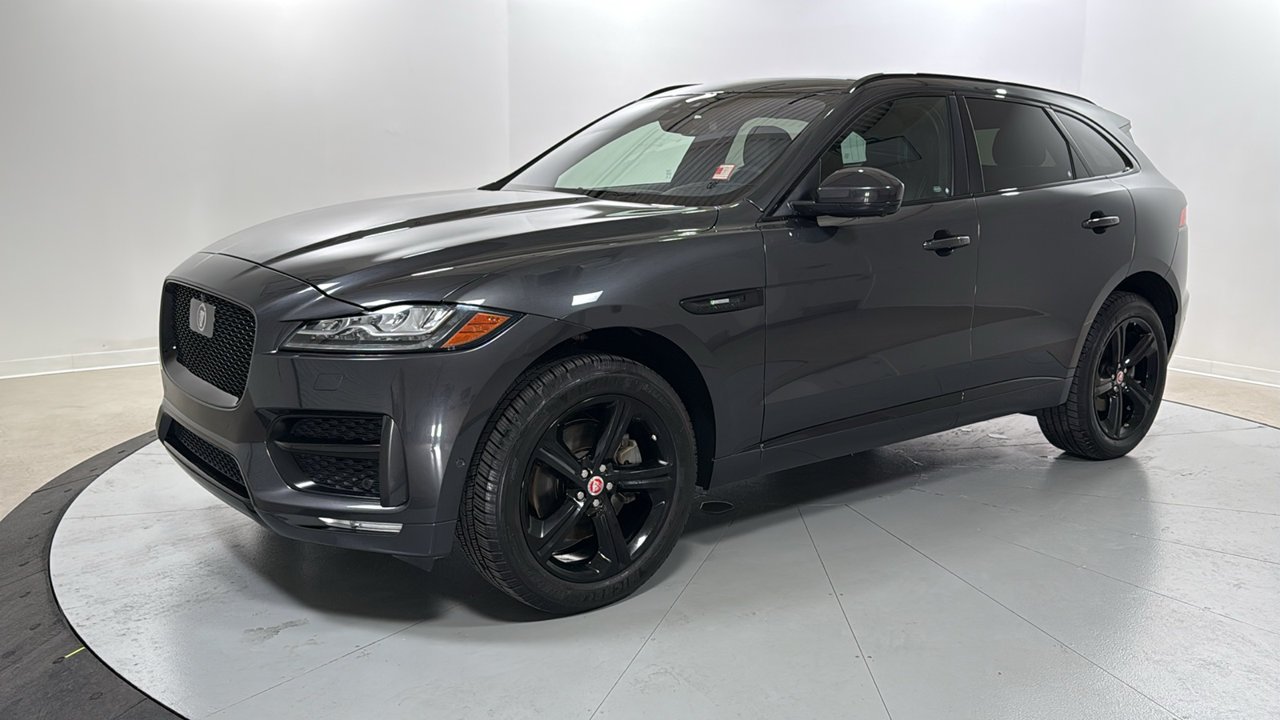 2018 Jaguar F-PACE R-Sport