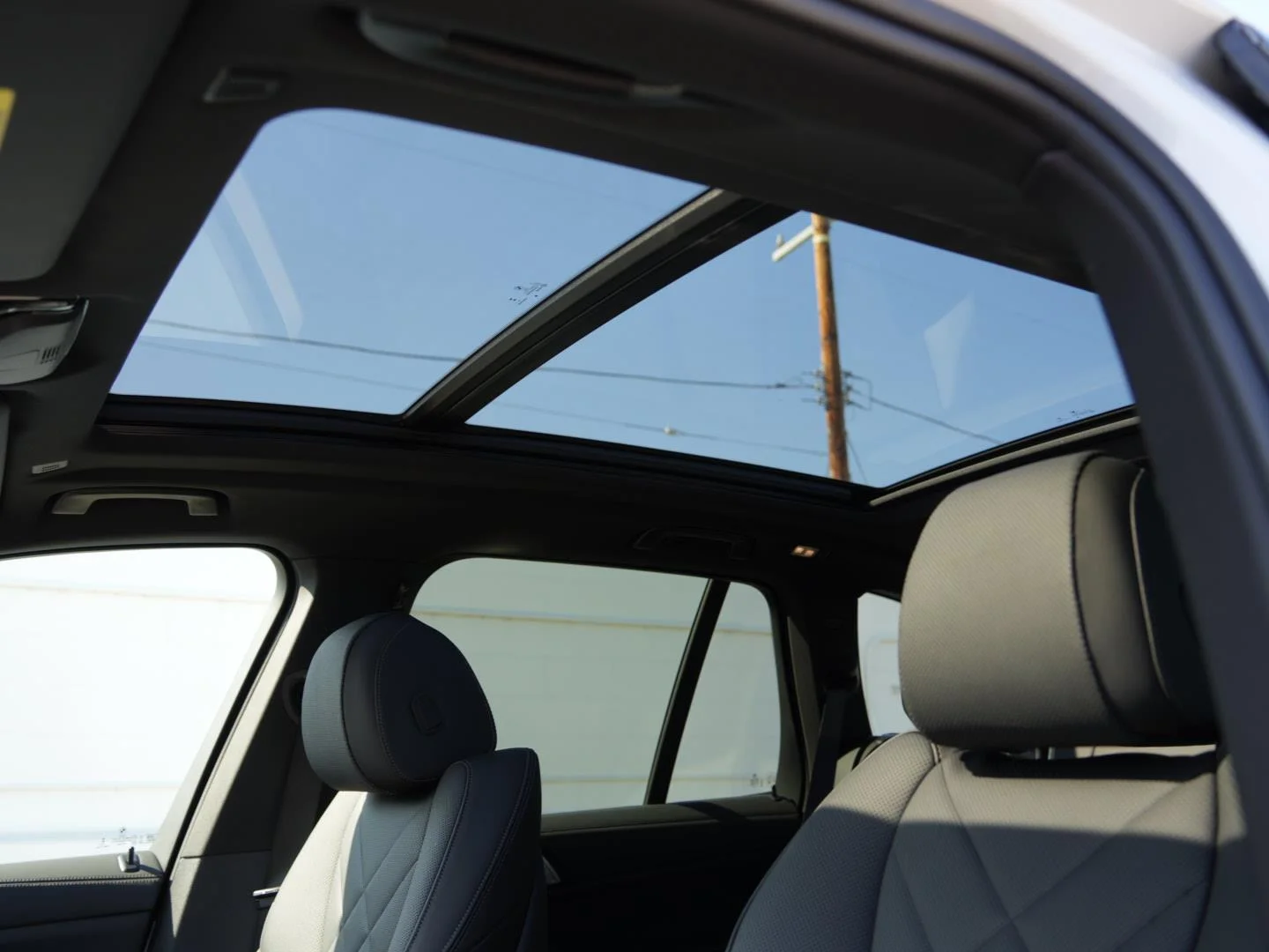 2025 BMW X5 50e - Photo 10