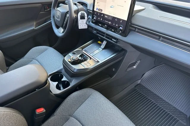 New 2026 Midnight Black Metallic Toyota  XLE image 18