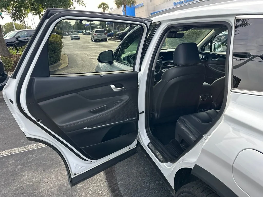Used 2021 Quartz White Hyundai Limited image 11