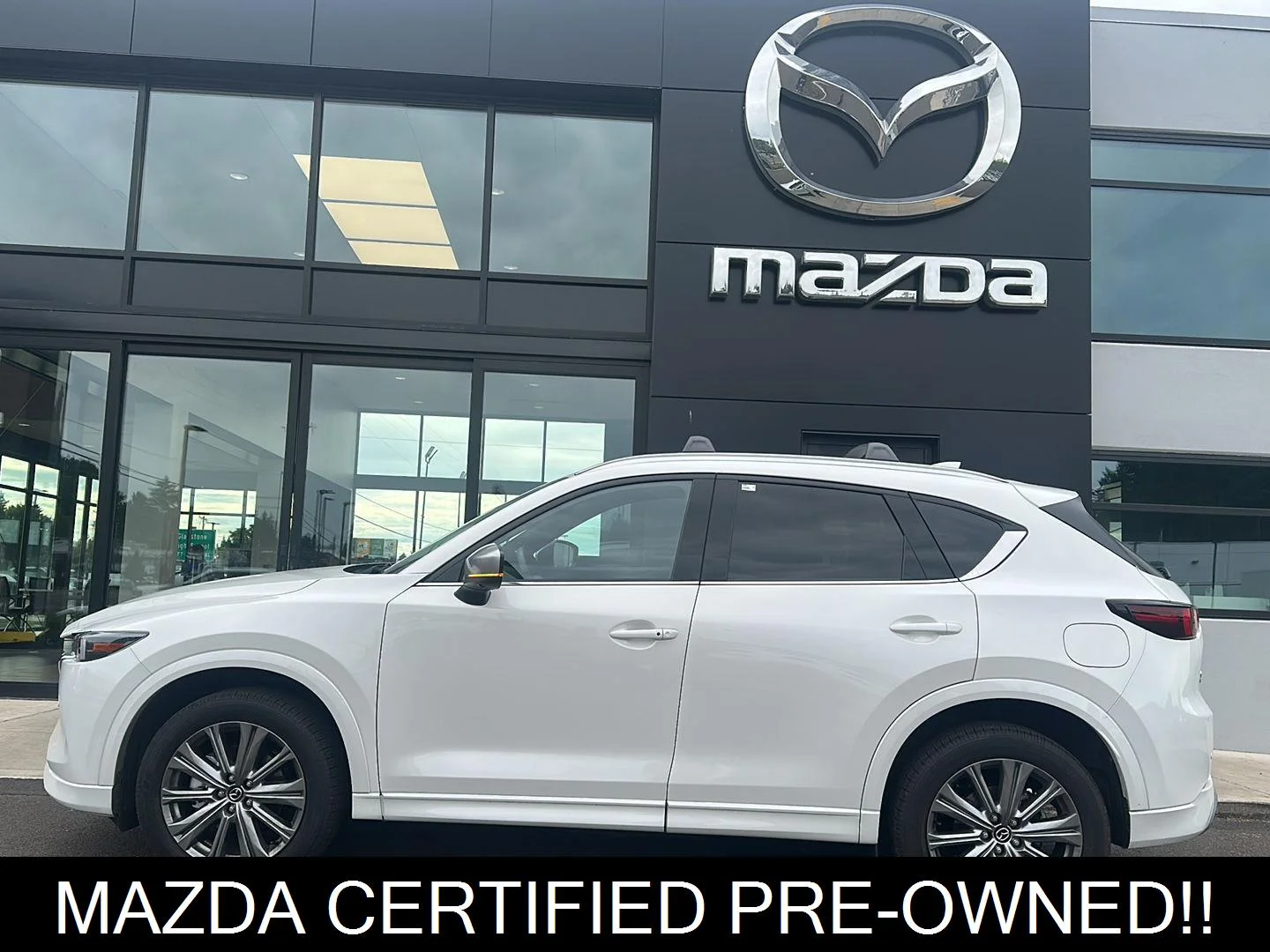 Certified Used 2024 Rhodium White Metallic Mazda 2.5 Turbo Signature image 1