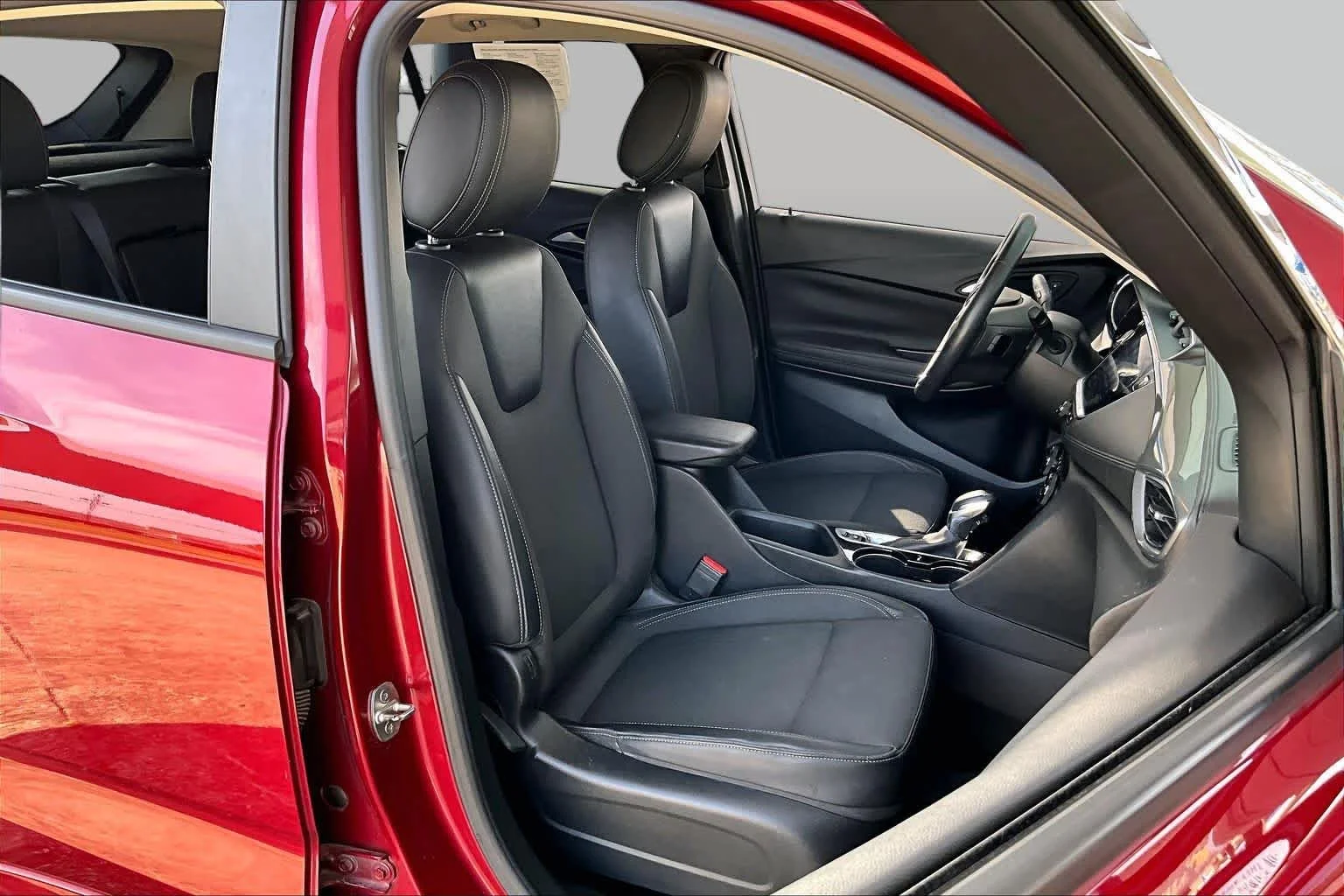 Used 2021 Chili Red Metallic Buick Select image 9