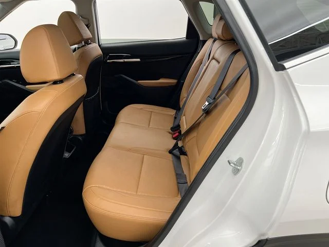 Used 2024 White Kia EX image 11