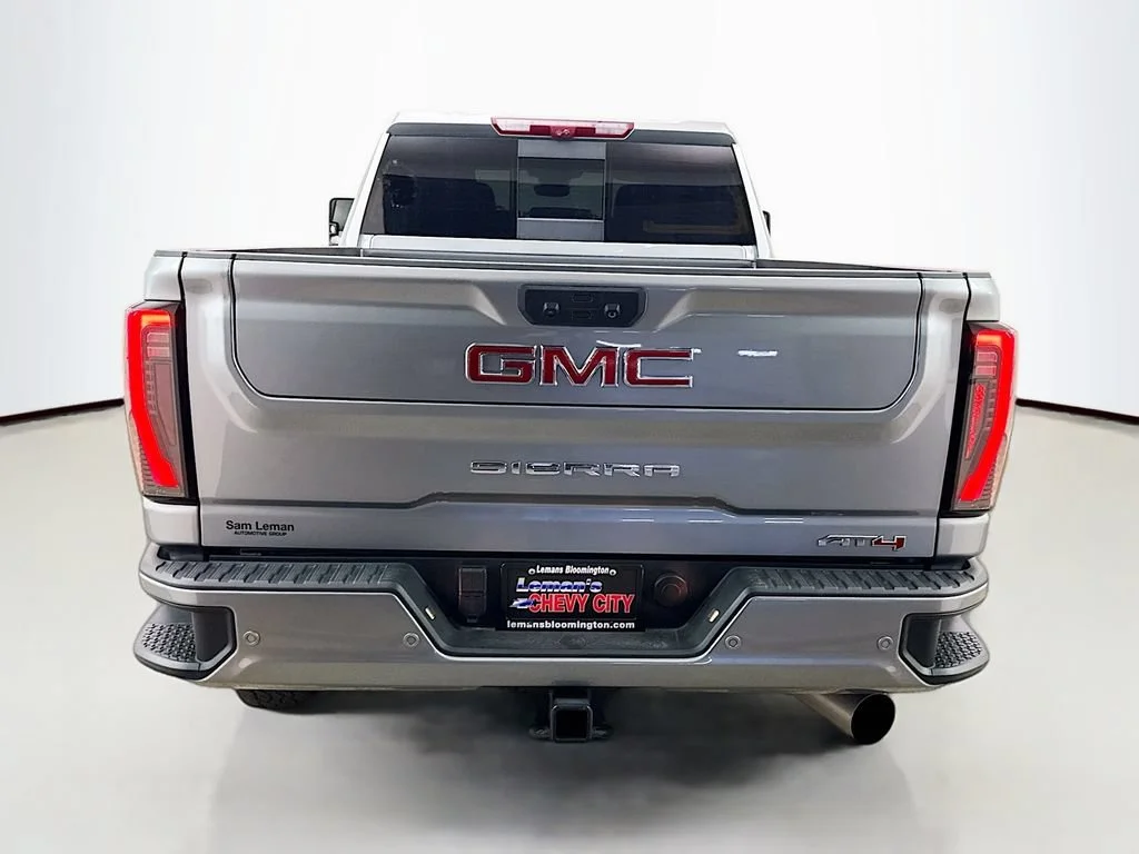 Used 2024 Sterling Metallic GMC AT4 image 7