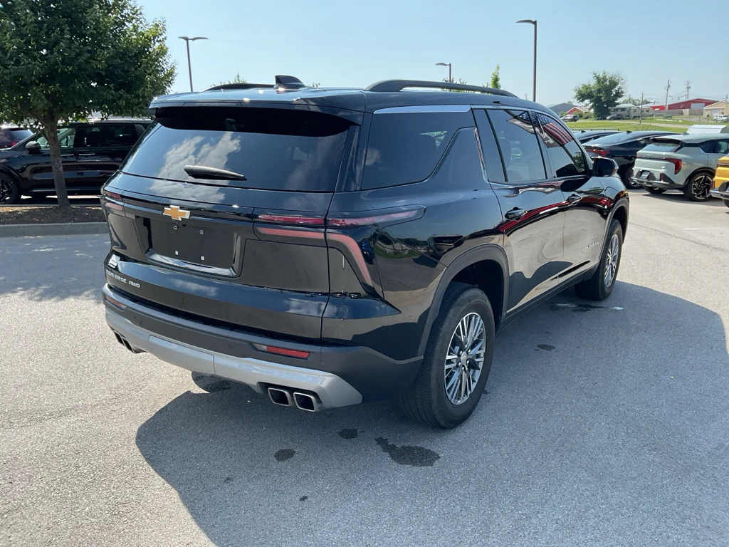 Used 2025 Mosaic Black Metallic Chevrolet AWD LT image 8