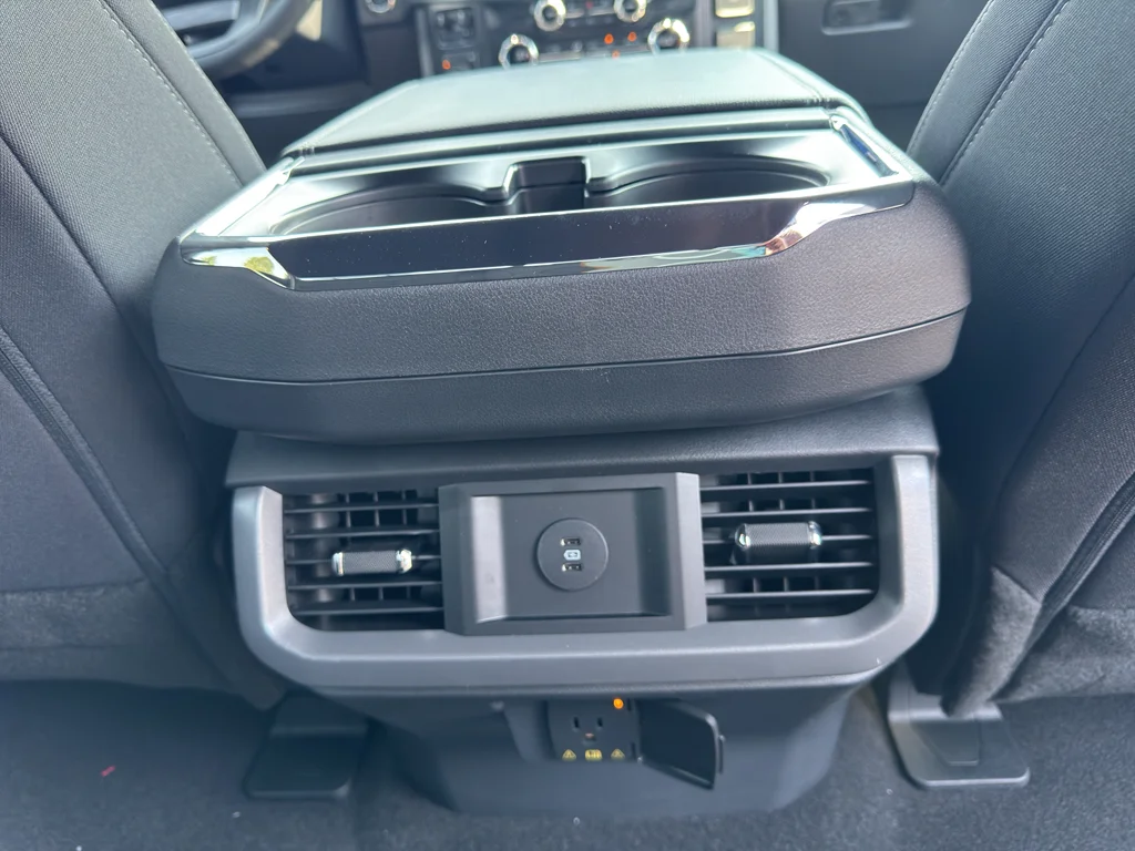 New 2026 Avalanche Ford XLT image 12