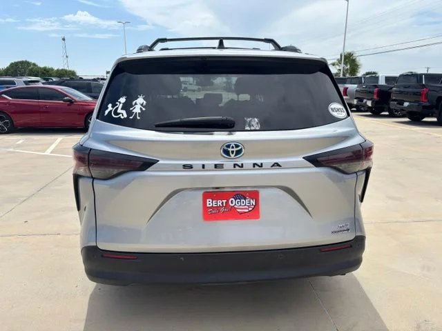 Used 2023 Silver Toyota XLE image 5