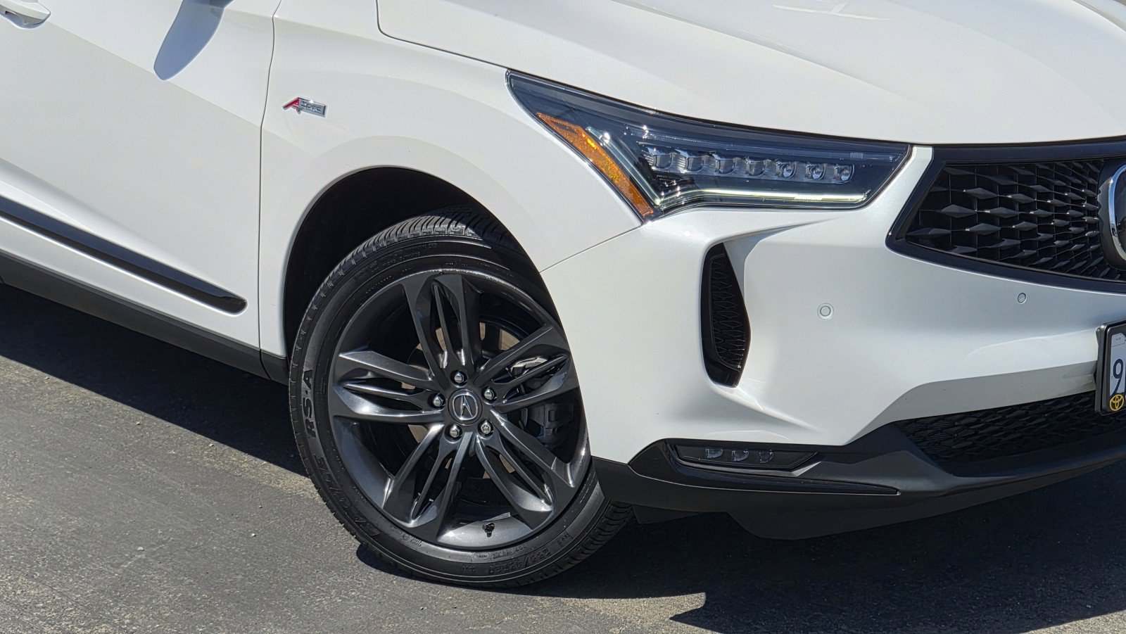 Used 2024 White Acura w/A-Spec Package image 9