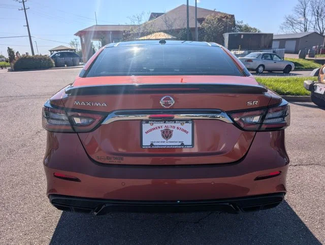 Used 2019 Orange Nissan Platinum image 5