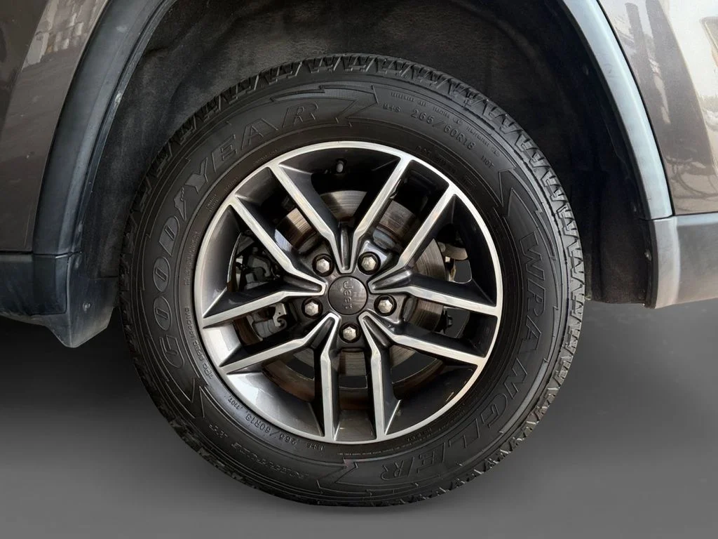 Used 2019 Gray Jeep Laredo E image 16