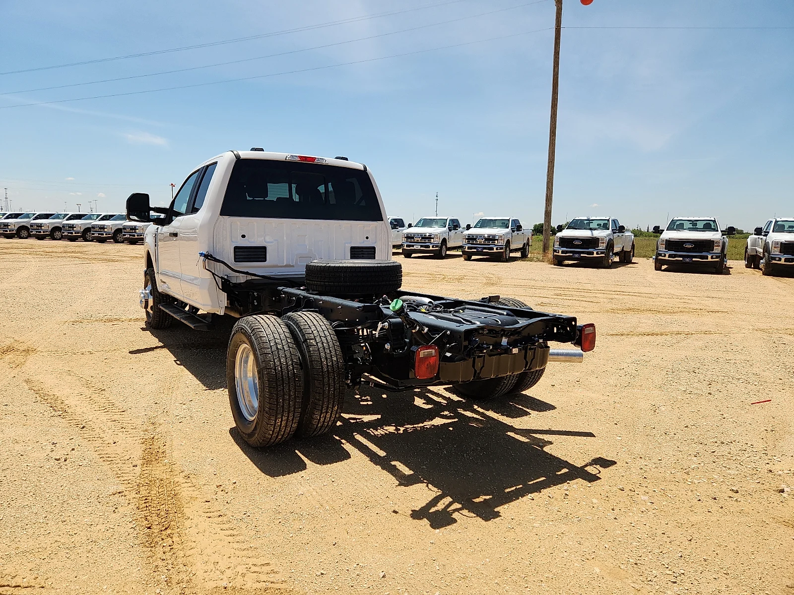 New 2026 Oxford White Ford F-350® XL image 5