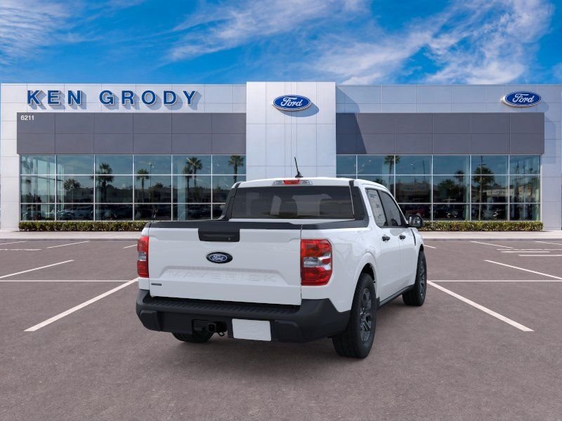 New 2026 Oxford White Ford XLT image 8