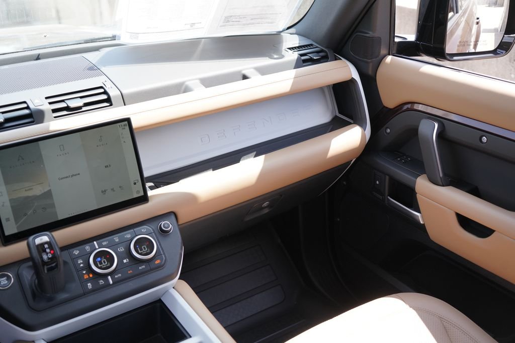 Certified Used 2025 Red Land Rover X-Dynamic SE image 27