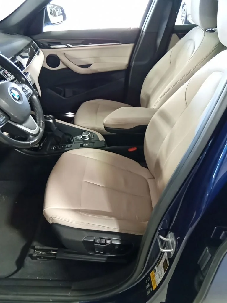 Used 2019 Blue Metallic BMW xDrive28i image 9