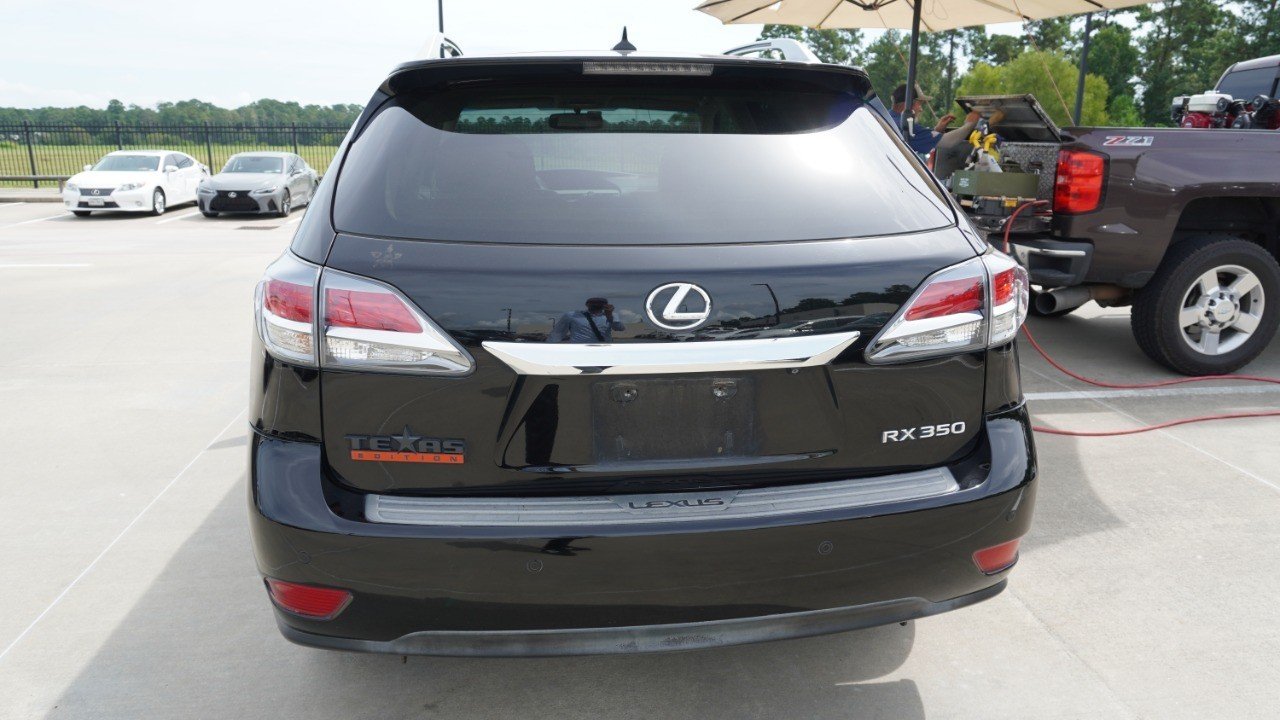 Used 2013 Black Lexus  image 5