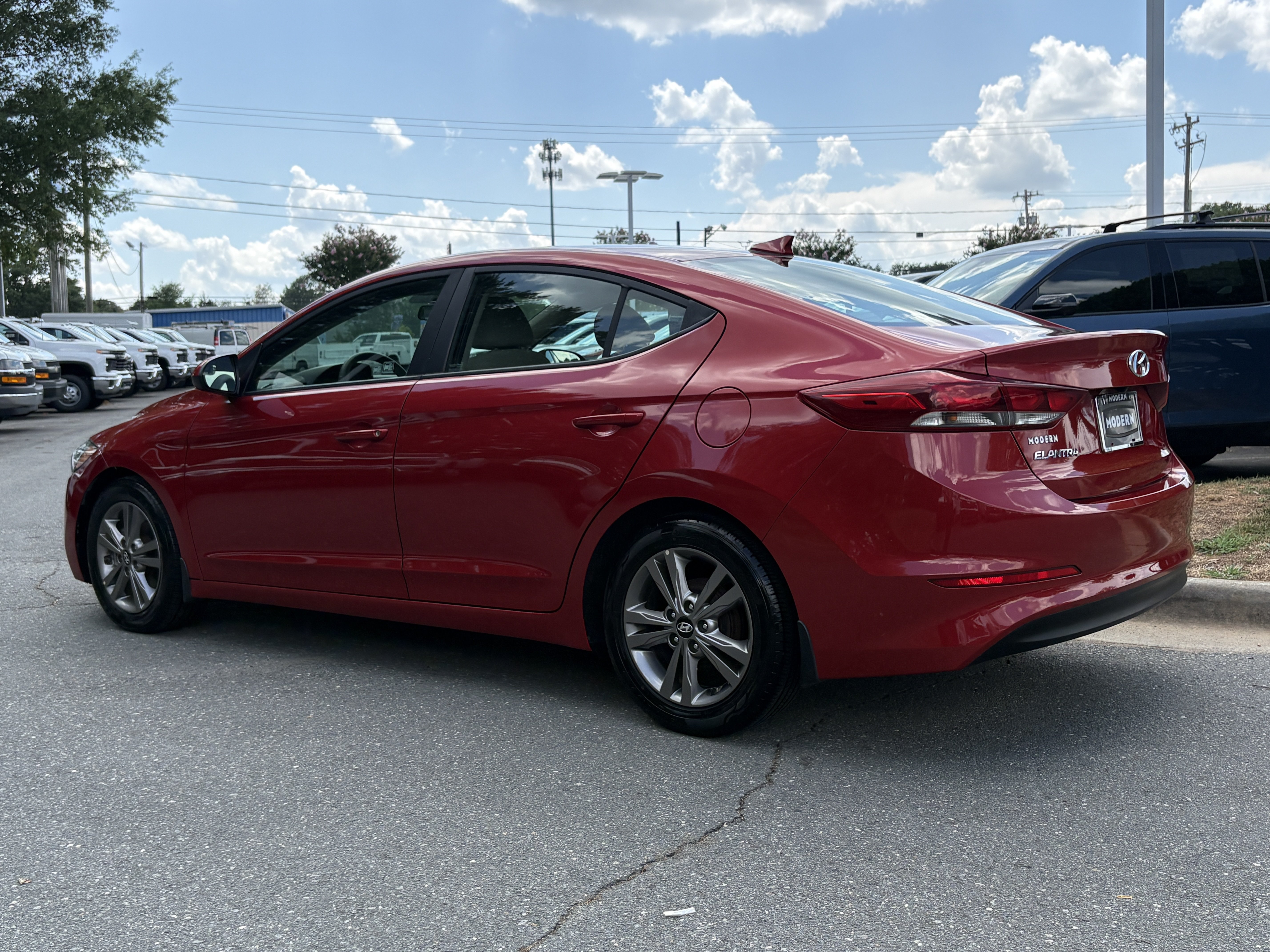 Used 2017 Scarlet Red Hyundai SE image 3