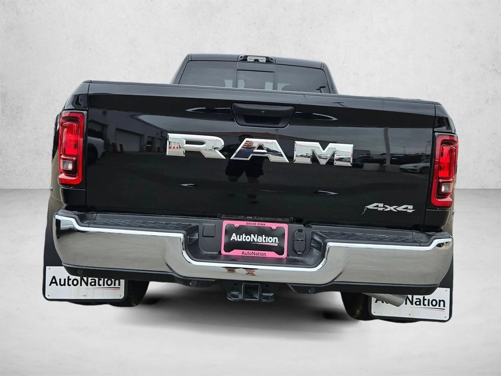 New 2026 Diamond Black Crystal Pearlcoat Ram Tradesman image 8