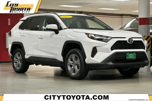 2025 Toyota RAV4 HYBRID 