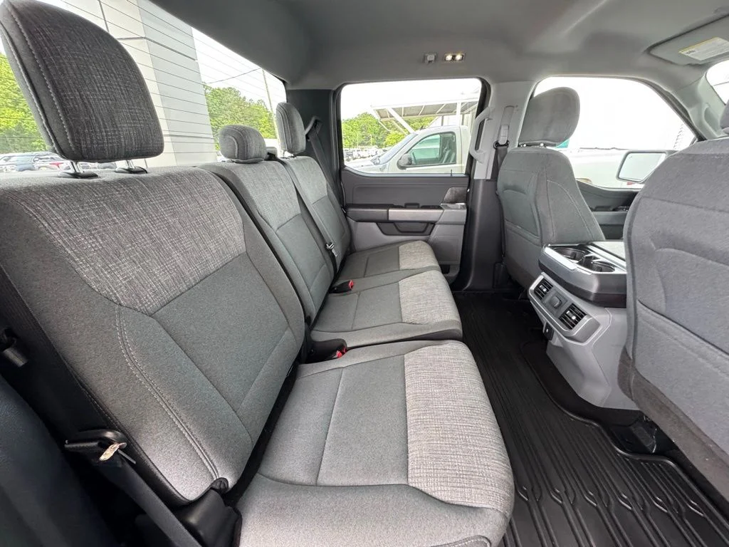 Used 2021 Guard Metallic Ford XLT image 24