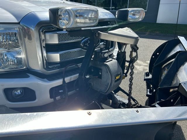 Used 2015 White Platinum Clearcoat Metallic Ford Platinum image 11