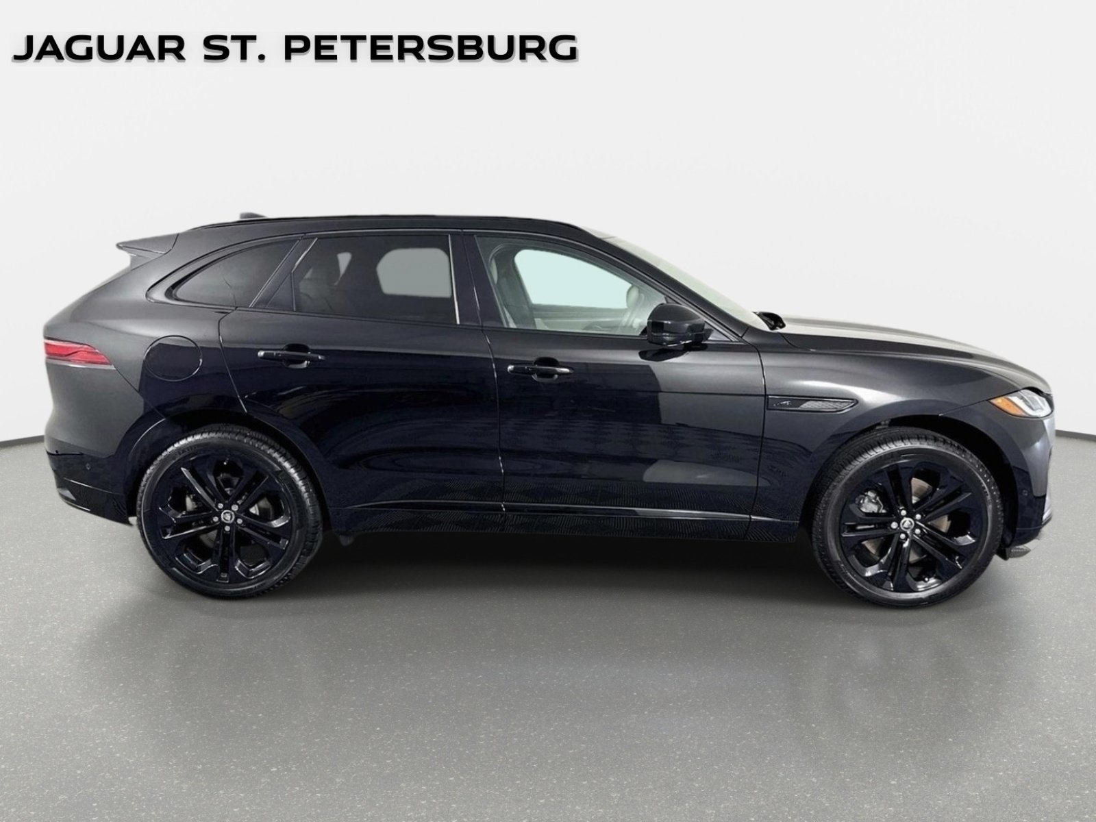Used 2026 Santorini Black Jaguar P250 R-Dynamic S image 4
