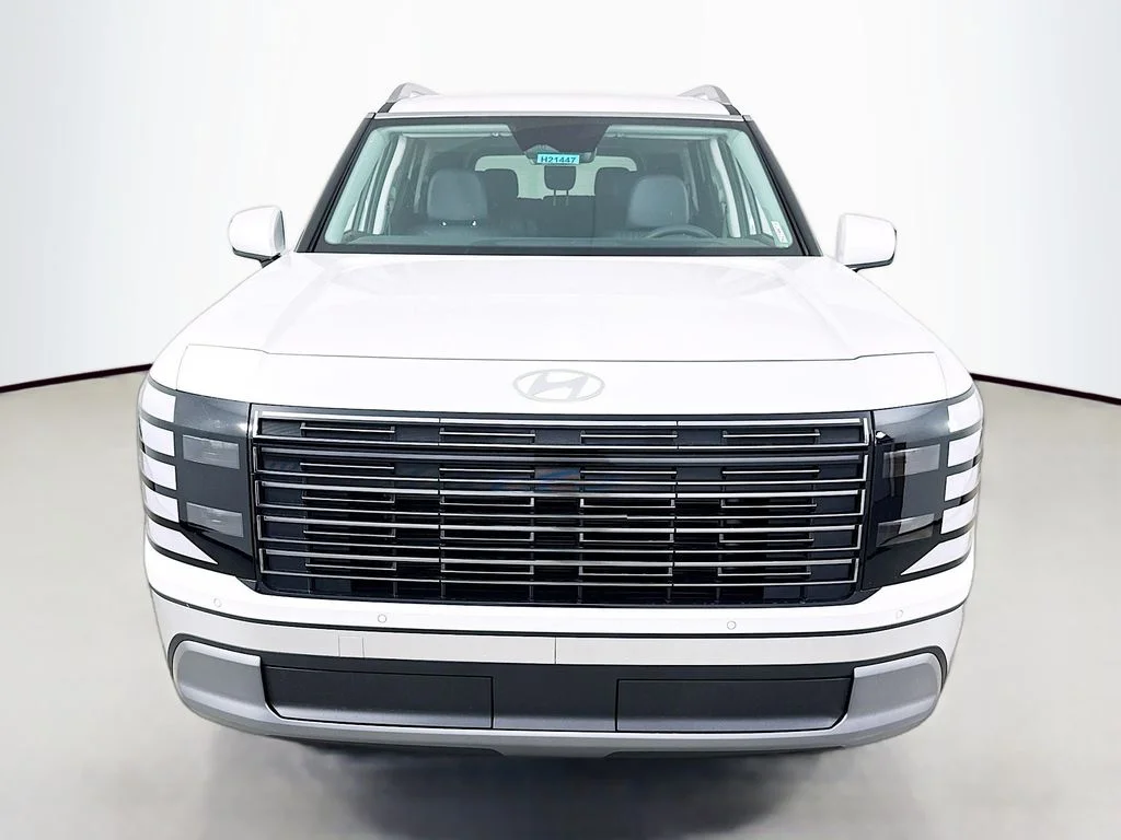 New 2026 Creamy White Pearl Hyundai SEL 7P image 2