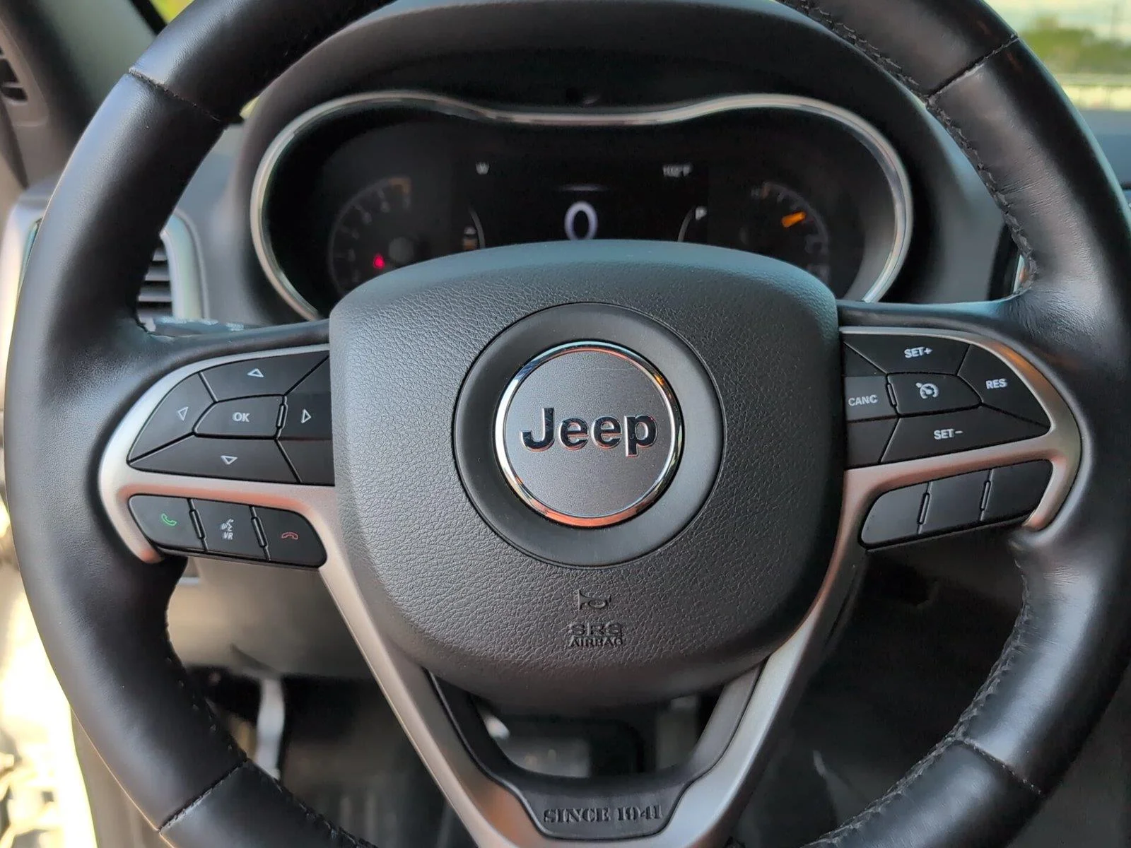 Used 2022 Bright White Clearcoat Jeep Laredo X image 25