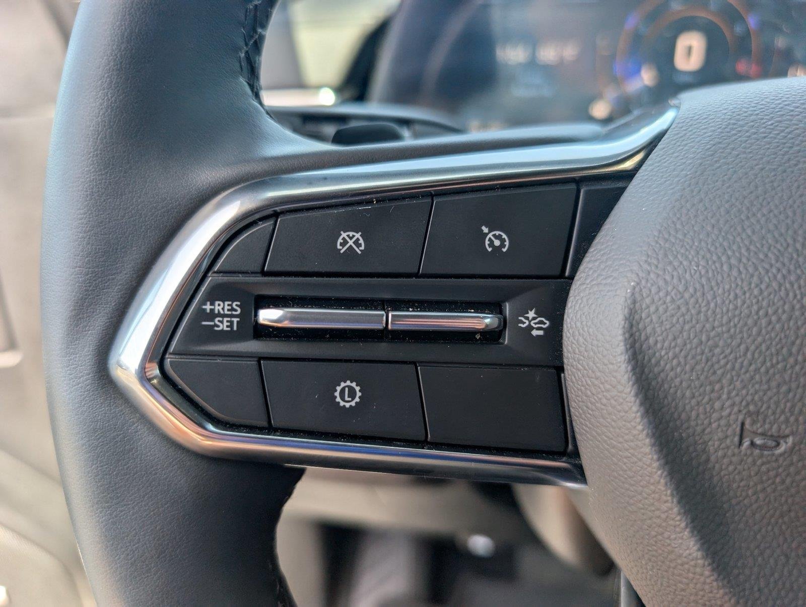 Used 2026 Sterling Gray Metallic Chevrolet LT image 27
