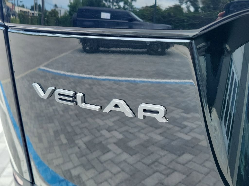 New 2026 Santorini Black Land Rover S image 10