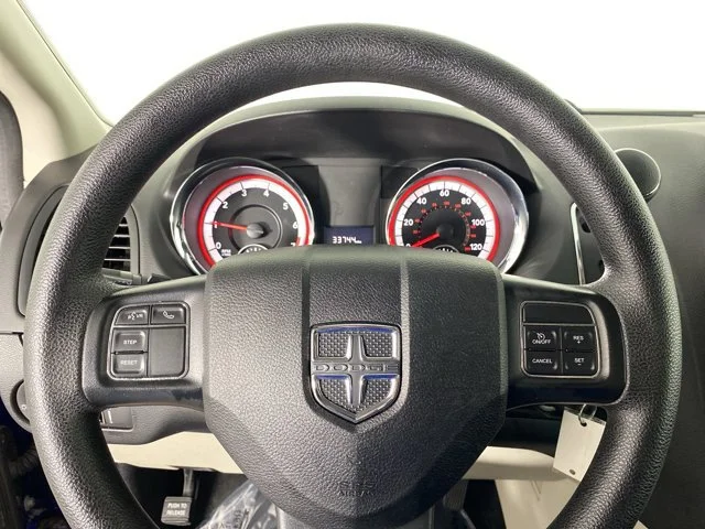 Used 2018 Blue Dodge SE image 18