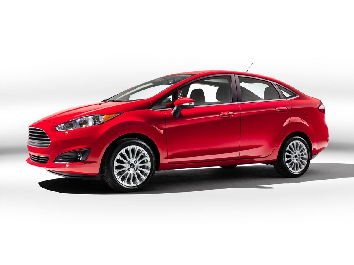 Used 2014 Race Red Ford SE image 1
