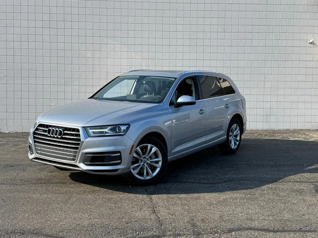 2017 Audi Q7 3.0T quattro tiptronic Premium Plus's photo