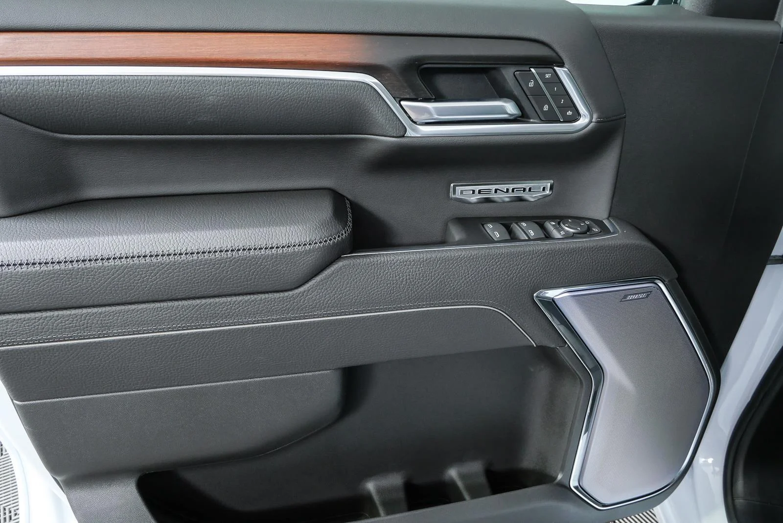 New 2026 Glacier White Tricoat GMC Denali image 6
