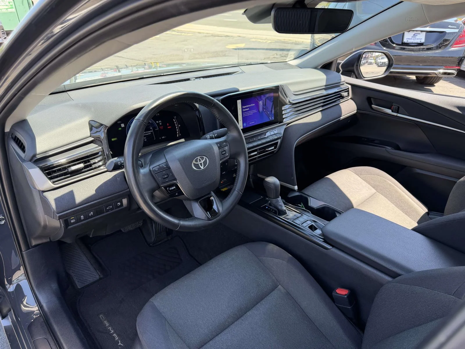 2025 Toyota Camry LE - Photo 21