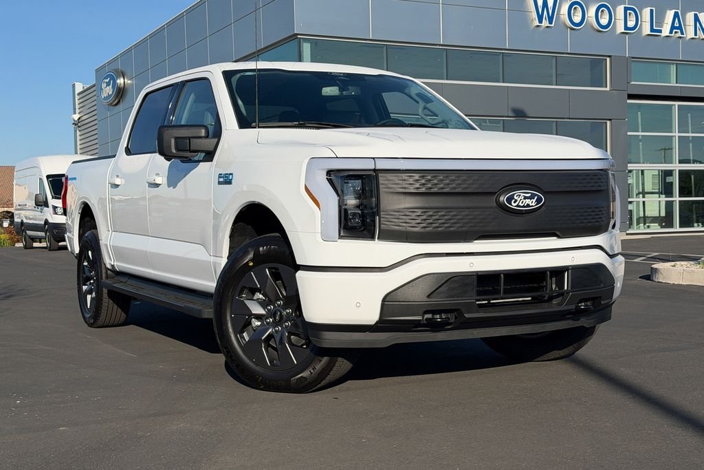2025 Ford F-150 Lightning Flash SuperCrew AWD