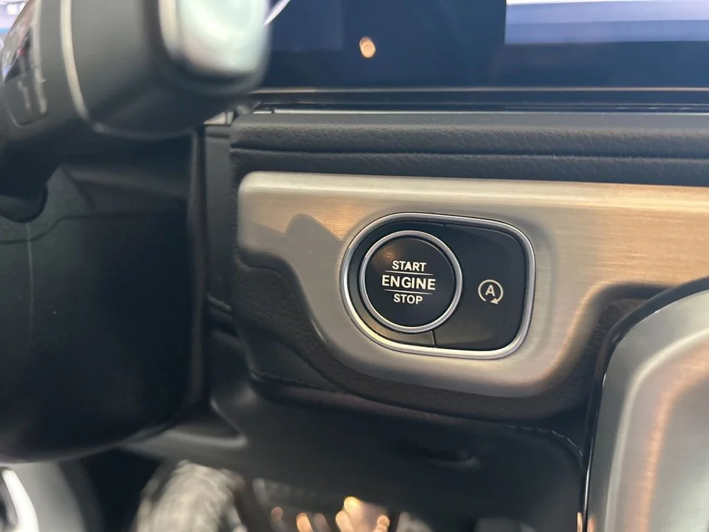 Used 2021 Black Mercedes-Benz G 550 image 60