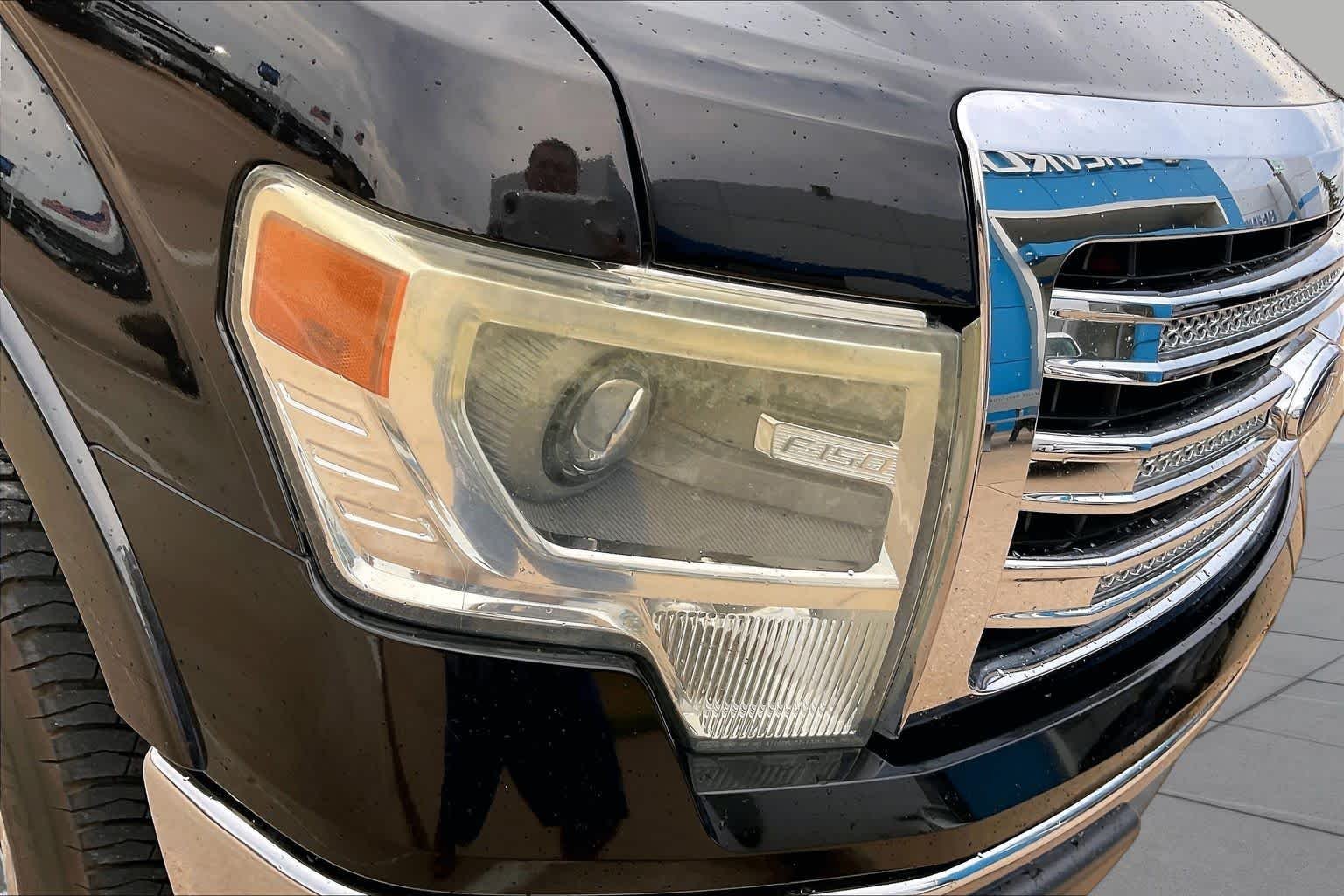 Used 2014 Tuxedo Black Metallic Ford Lariat image 28