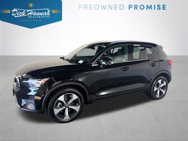 2024 Volvo XC40 B5 Core