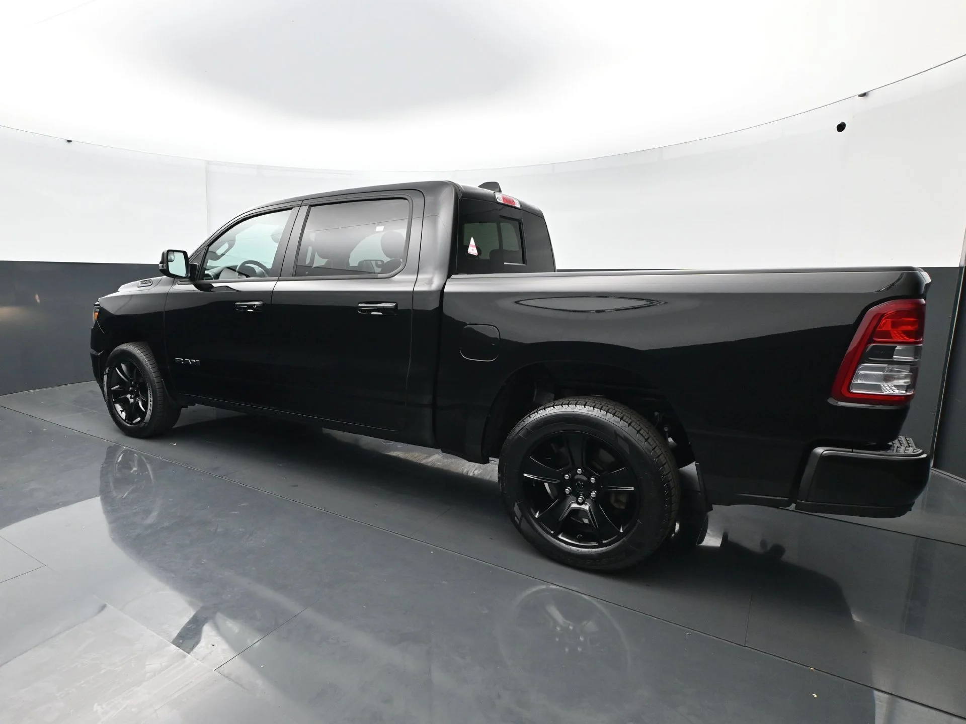Used 2023 Diamond Black Crystal Pearlcoat Ram Big Horn/Lone Star image 5