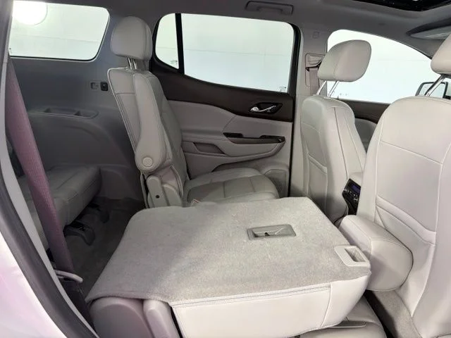 Used 2023 White GMC SLT image 59