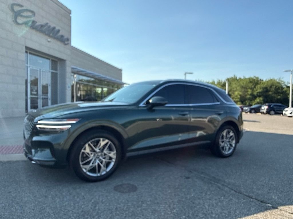 Used 2023 Green Genesis 2.5T image 1