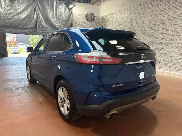 Used 2020 Atlas Blue Metallic Ford SEL image 5